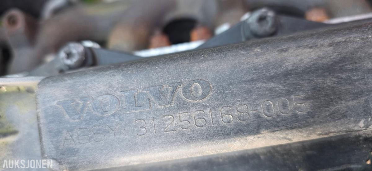 2 stk VOLVO XC70 09 MOTOR