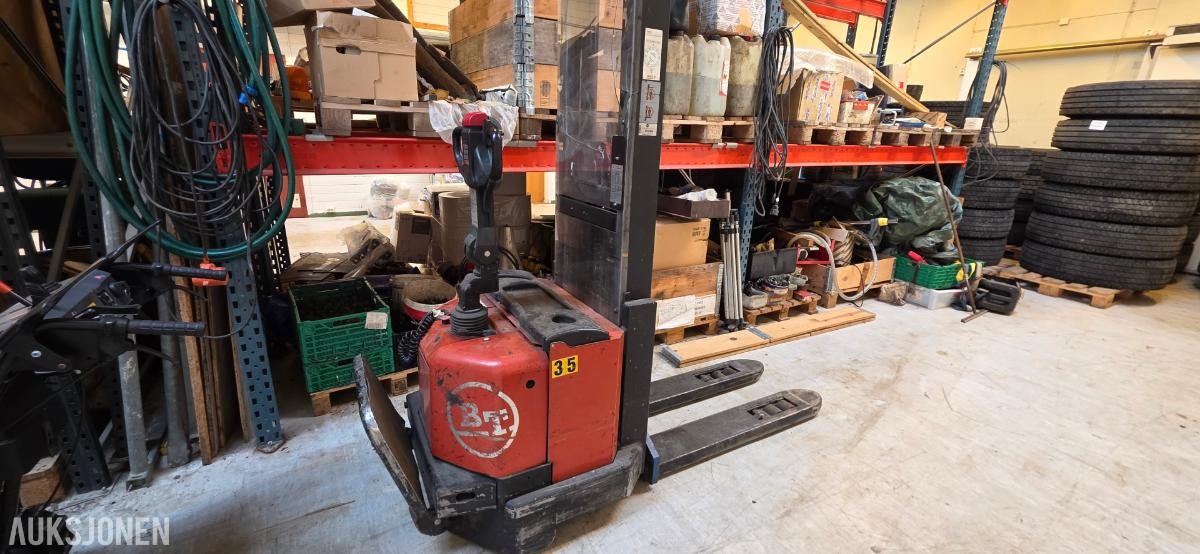 BT SWE 120L elektrisk ledestabler/stablertruck