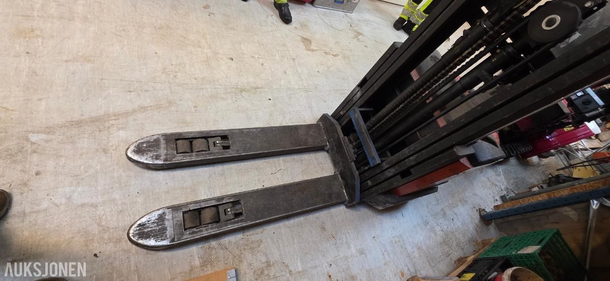 BT SWE 120L elektrisk ledestabler/stablertruck