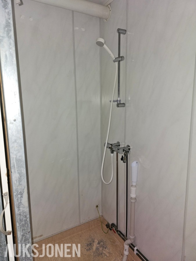 Vask/Dusj/Skift 10 P A30 garderobe- og sanitærbrakke