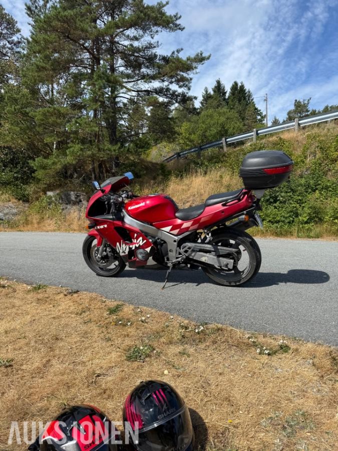 1997 Kawasaki Ninja ZX-6R