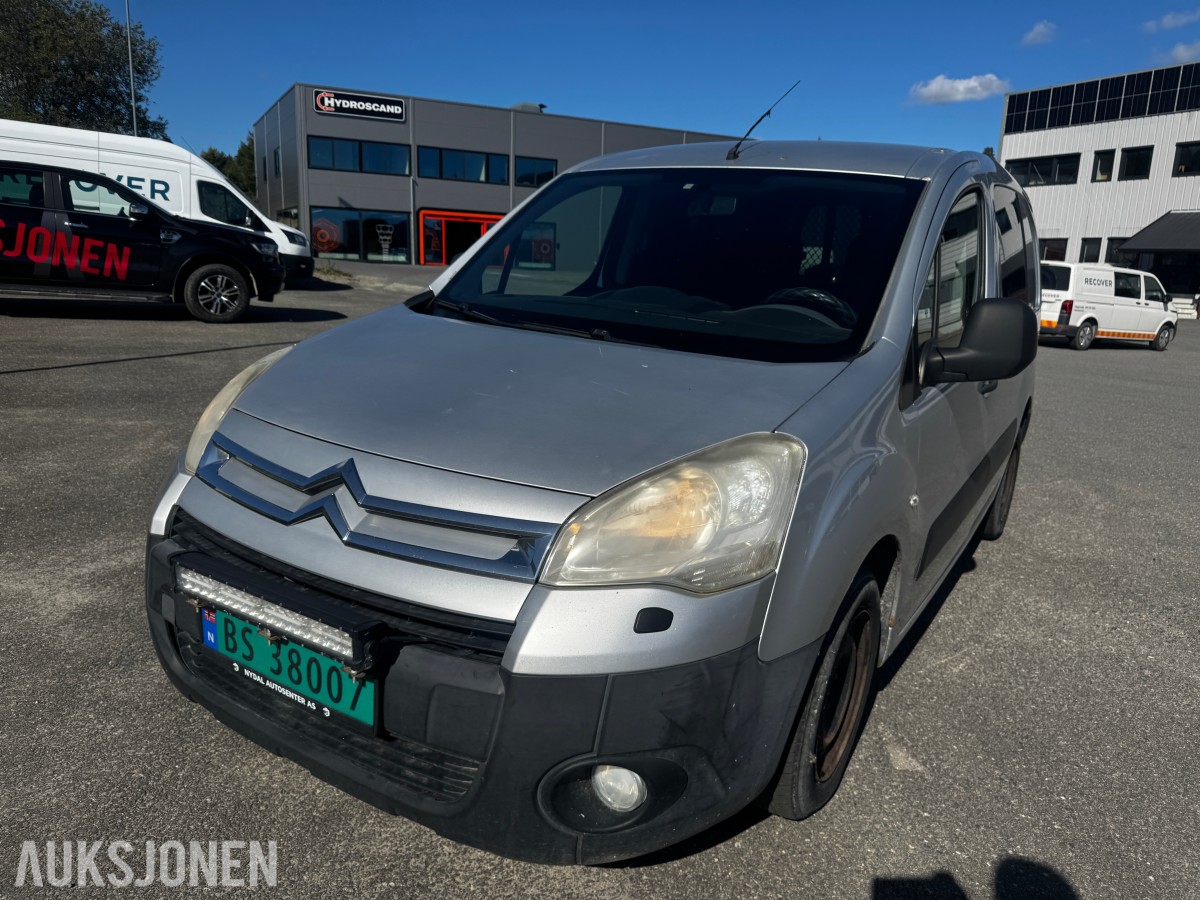 2012 Citroen BERLINGO 1.6-90 D HENGERFESTE 3-SETER