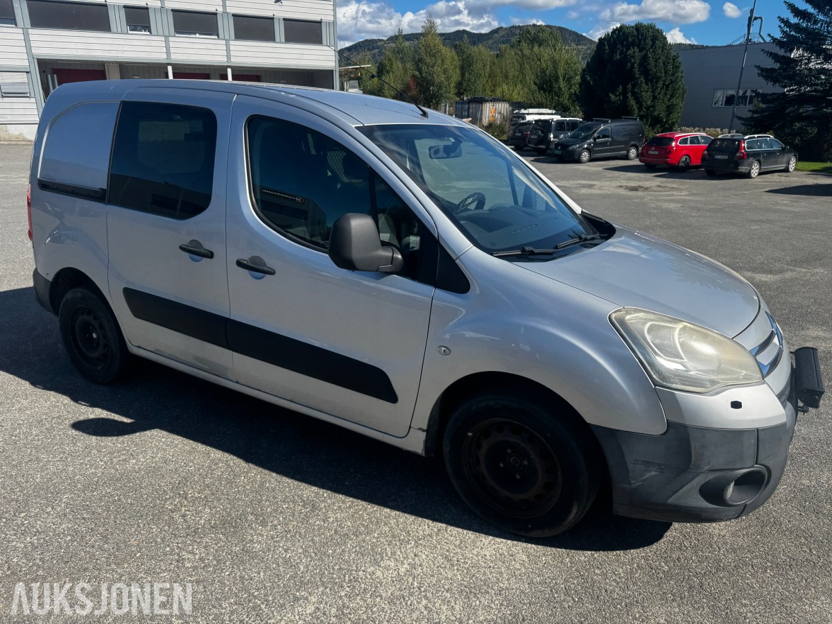 2012 Citroen BERLINGO 1.6-90 D HENGERFESTE 3-SETER
