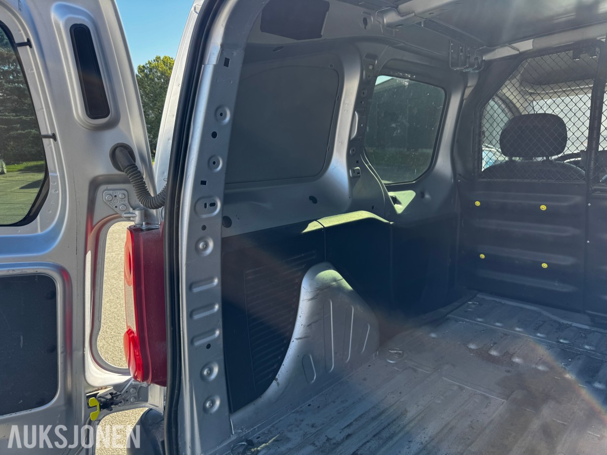 2012 Citroen BERLINGO 1.6-90 D HENGERFESTE 3-SETER
