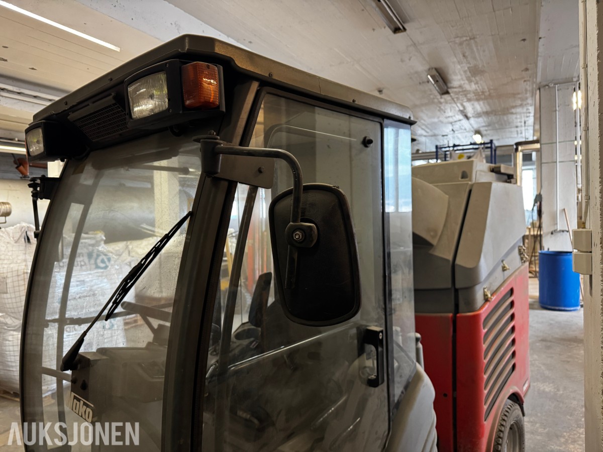 200 Hako Citymaster 300 sopemaskin