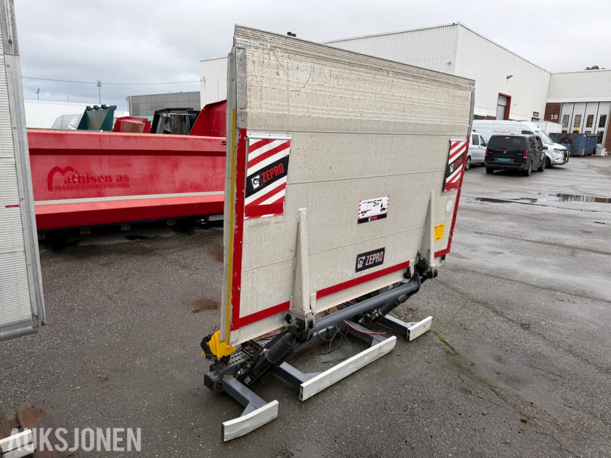 2020 Zepro bakløfter for lastebil, 750kg kapasitet