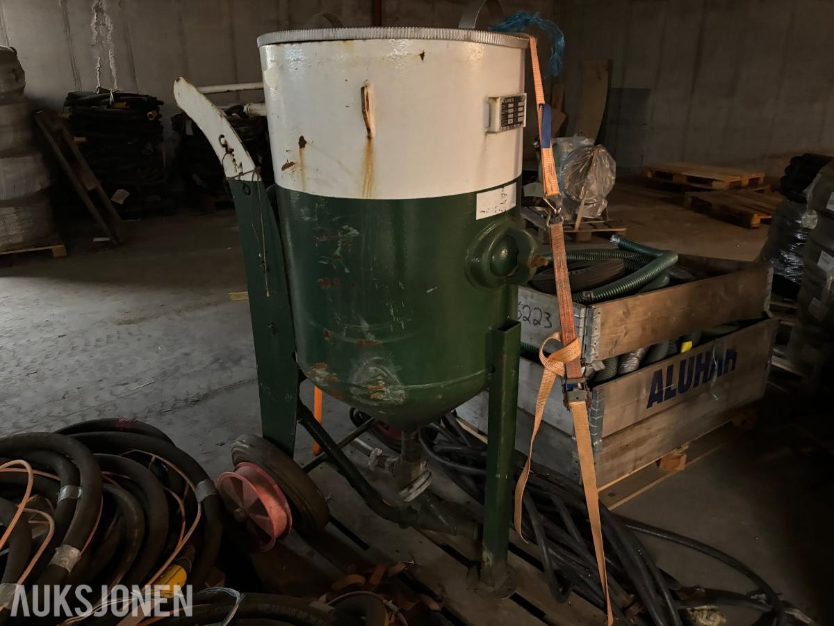 2012 Clemco 2452 blåseklokke 200 liter - 0–12 bar