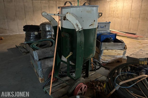 2012 Clemco 2452 blåseklokke 200 liter - 0–12 bar