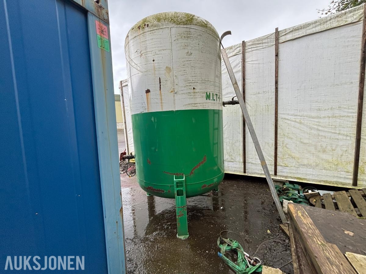 2018 Komino trykktank / trykkbeholder  ca. 3000 liter, 11 bar