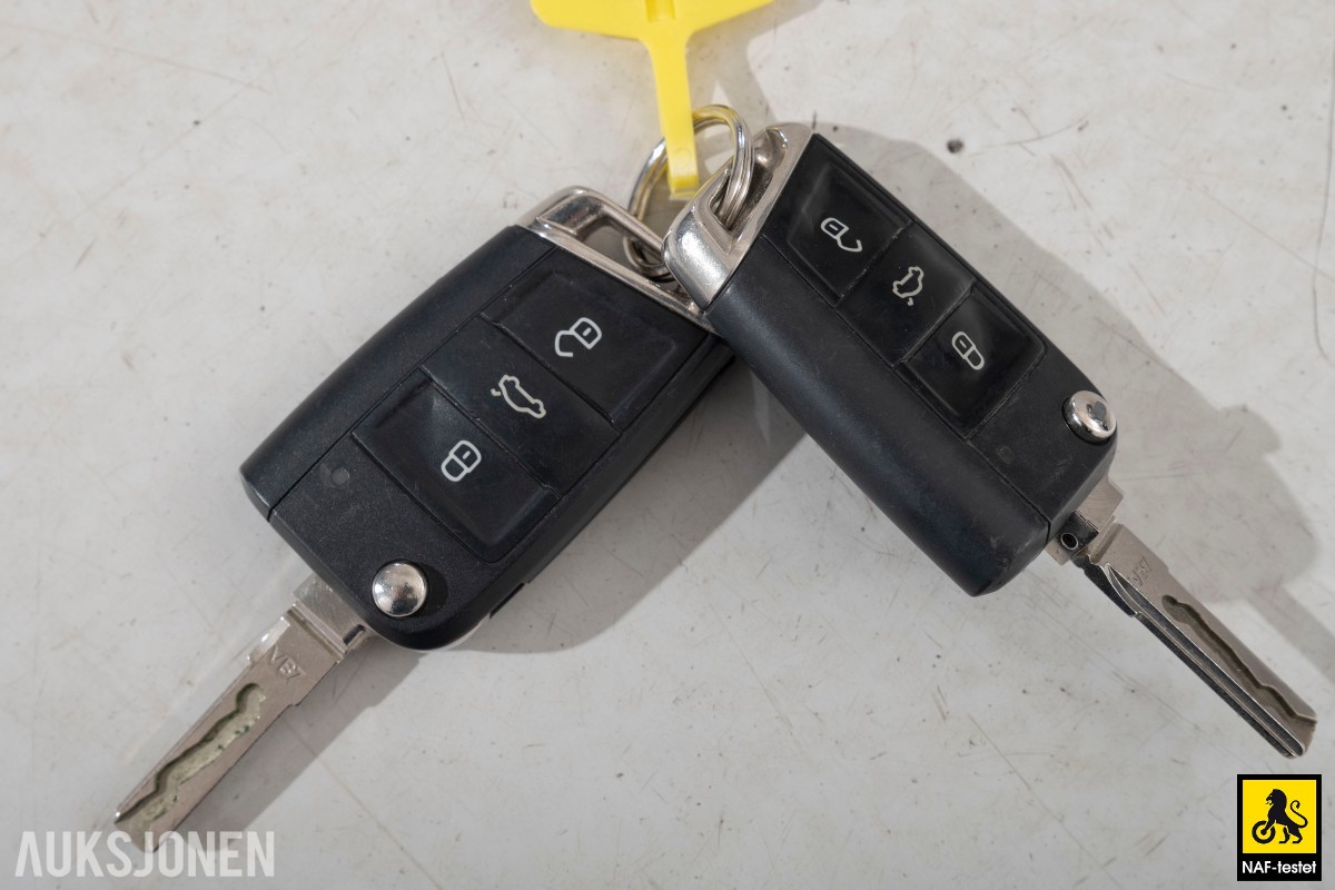 2020 Volkswagen E-Golf 136HK ACC KAMERA SKINN NAVI VARMEPUMPE