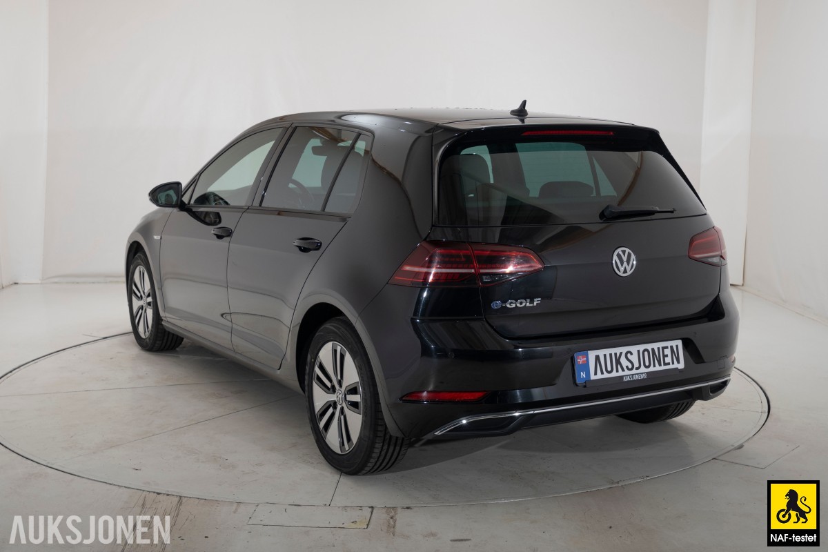 2020 Volkswagen E-Golf 136HK ACC KAMERA SKINN NAVI VARMEPUMPE