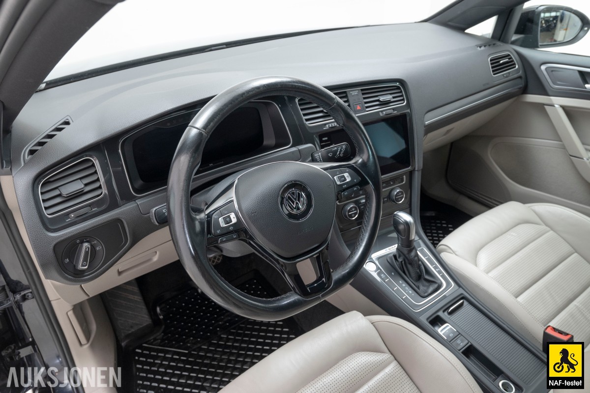 2020 Volkswagen E-Golf 136HK ACC KAMERA SKINN NAVI VARMEPUMPE