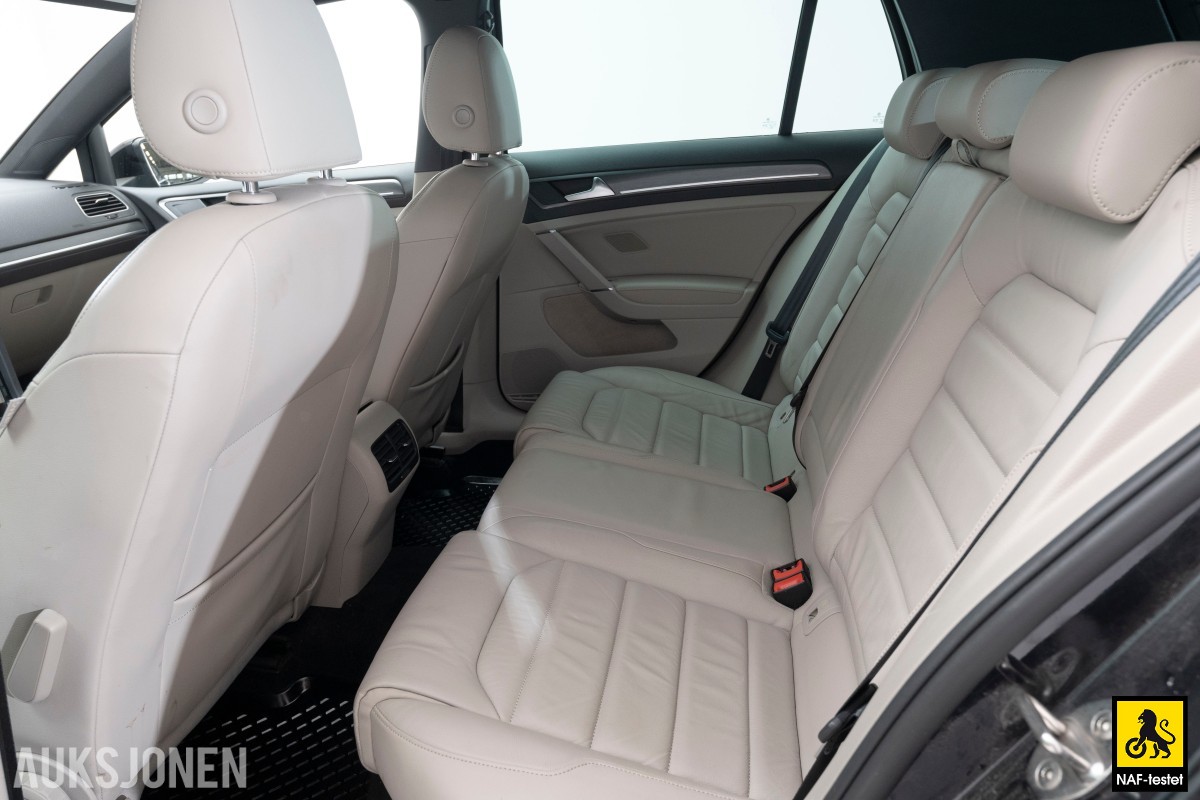2020 Volkswagen E-Golf 136HK ACC KAMERA SKINN NAVI VARMEPUMPE