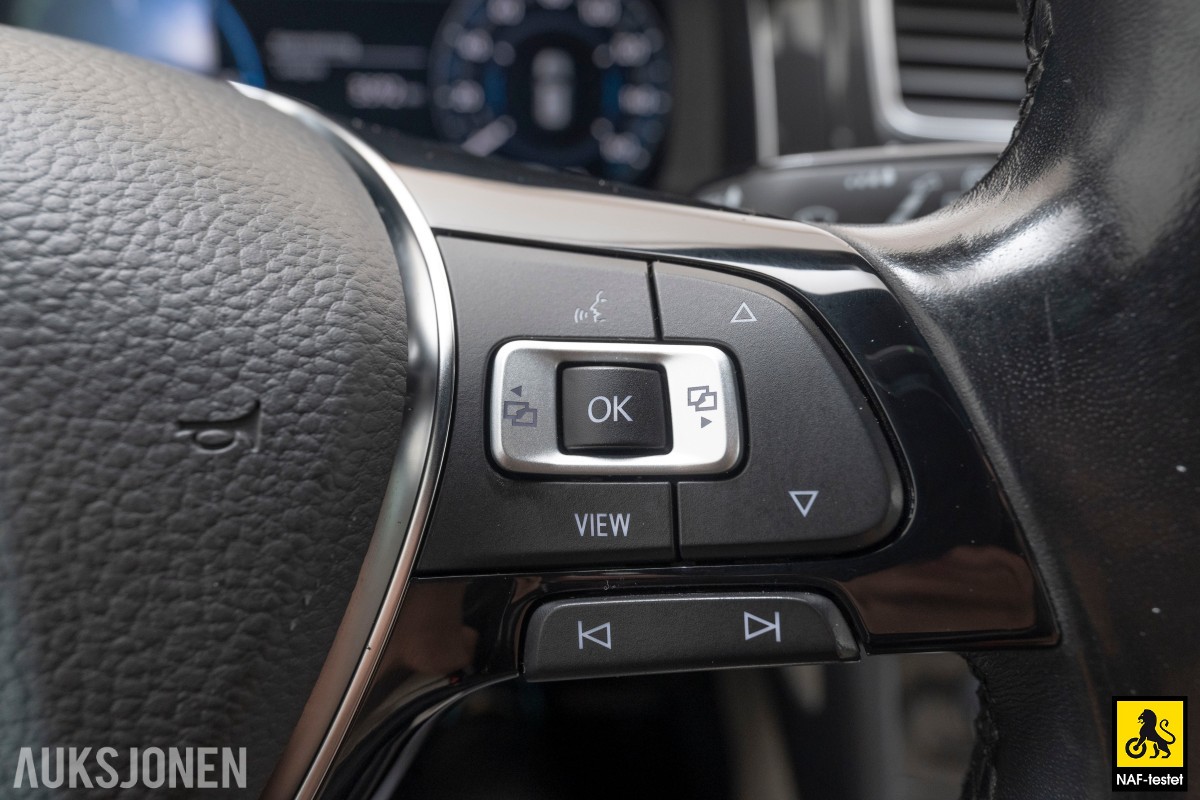 2020 Volkswagen E-Golf 136HK ACC KAMERA SKINN NAVI VARMEPUMPE