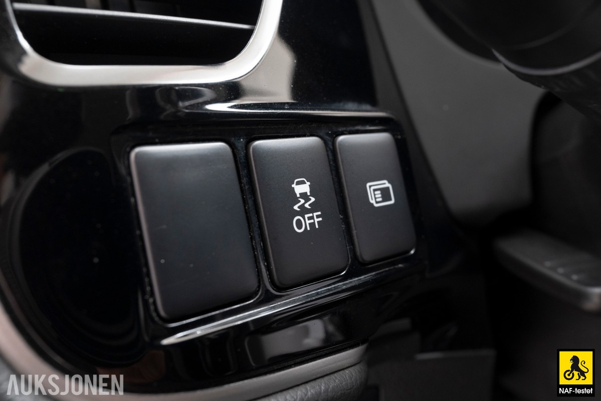2017 Mitsubishi OUTLANDER PHEV 4WD HENGERFESTE KAMERA ROCKFORD FOSGATE CRUISE