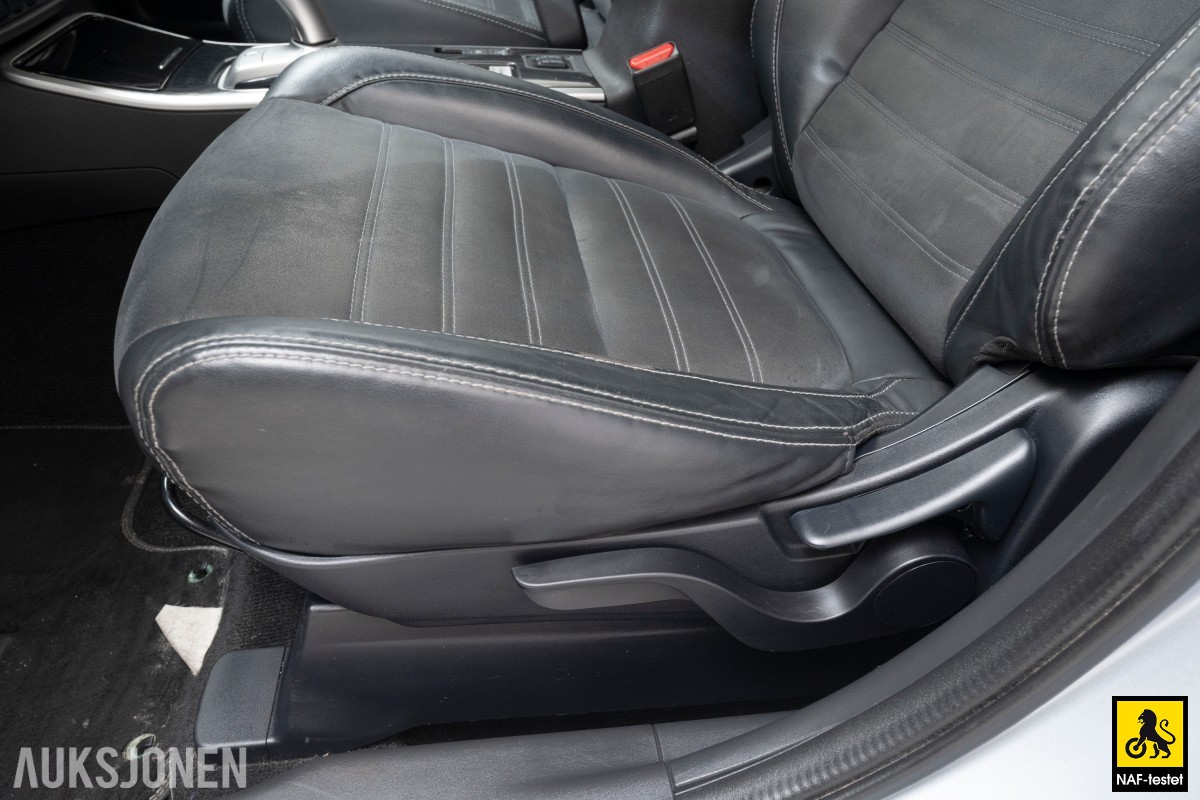 2017 Mitsubishi OUTLANDER PHEV 4WD HENGERFESTE KAMERA ROCKFORD FOSGATE CRUISE