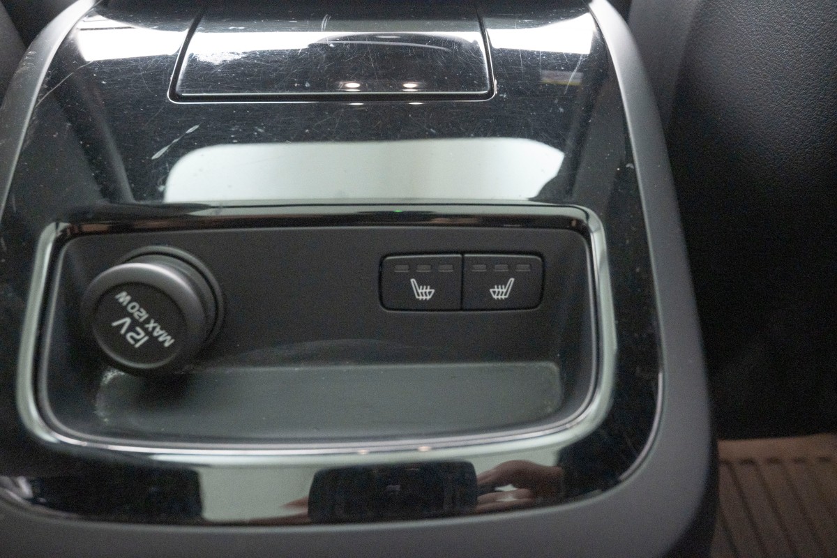 2018 Volvo V90 T8 407 HK R-DESIGN PANORAMA ACC HENGERFESTE KAMERA LED NAVI 