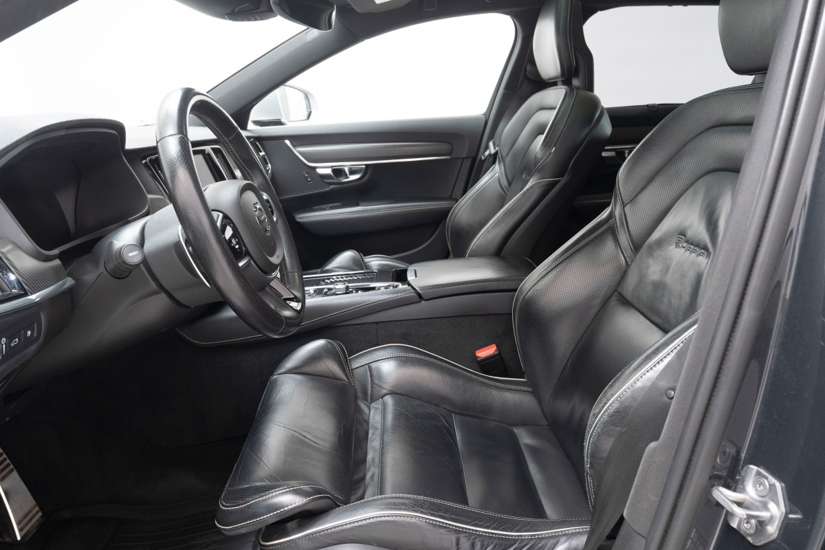 2018 Volvo V90 T8 407 HK R-DESIGN PANORAMA ACC HENGERFESTE KAMERA LED NAVI 