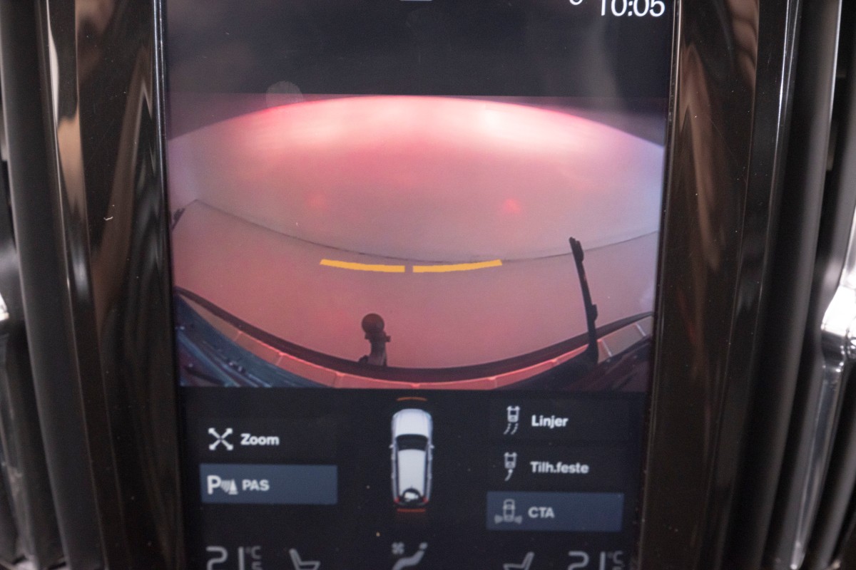 2018 Volvo V90 T8 407 HK R-DESIGN PANORAMA ACC HENGERFESTE KAMERA LED NAVI 