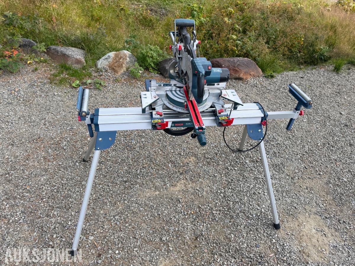 Bosch  Gcm 8 Kapp- og gjærsag med stativ