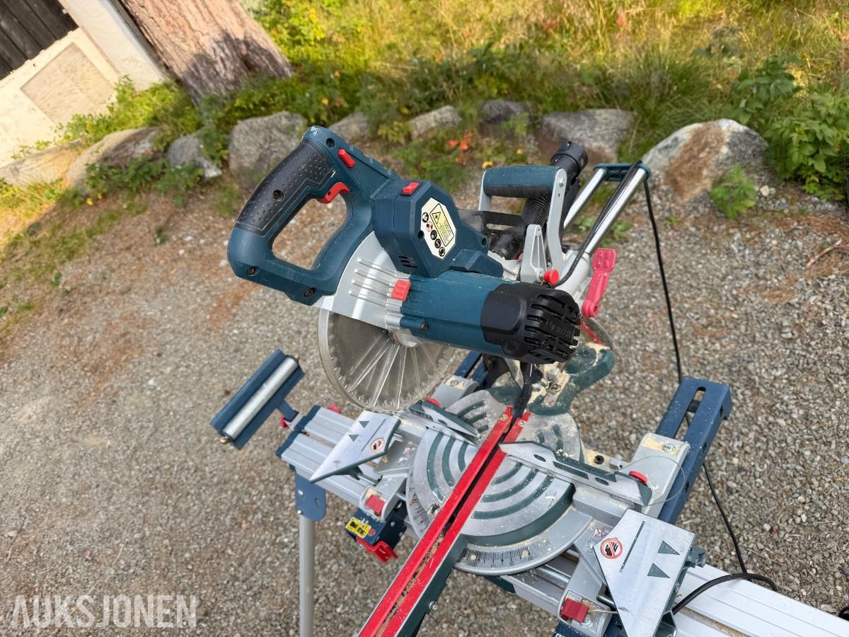 Bosch  Gcm 8 Kapp- og gjærsag med stativ