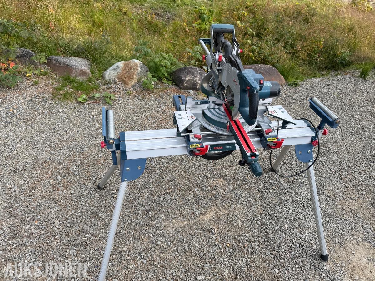 Bosch  Gcm 8 Kapp- og gjærsag med stativ