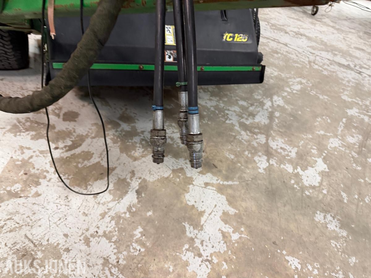 John Deere TC125 - Hydraulisk Oppsamler / Turf Collection System