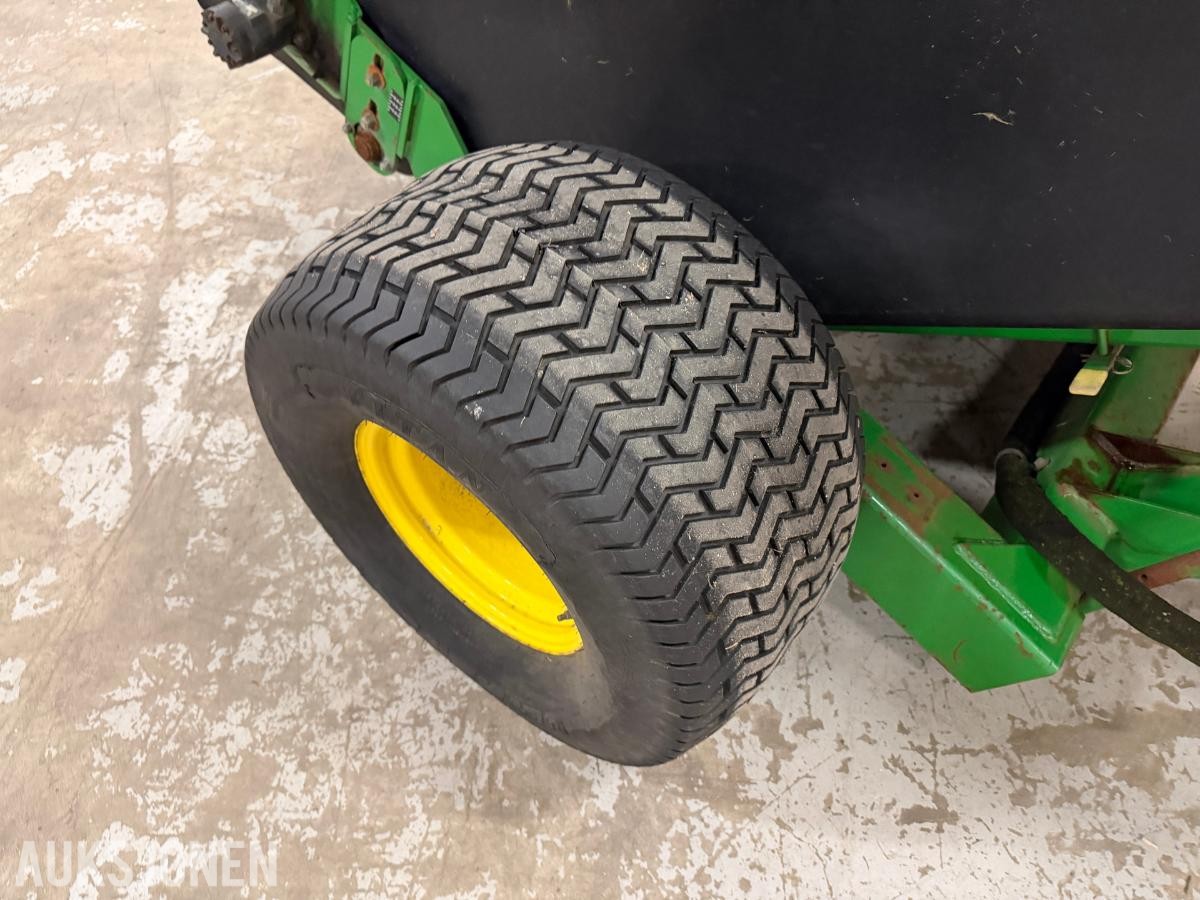 John Deere TC125 - Hydraulisk Oppsamler / Turf Collection System