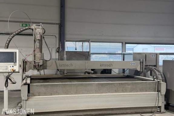 2019 Kimtech CNC 5-akset vannskjæremaskin – 2019 – komplett anlegg – lave timer Kimtech CNC 5-akset vannskjæremaskin  – 1500 × 3000 mm