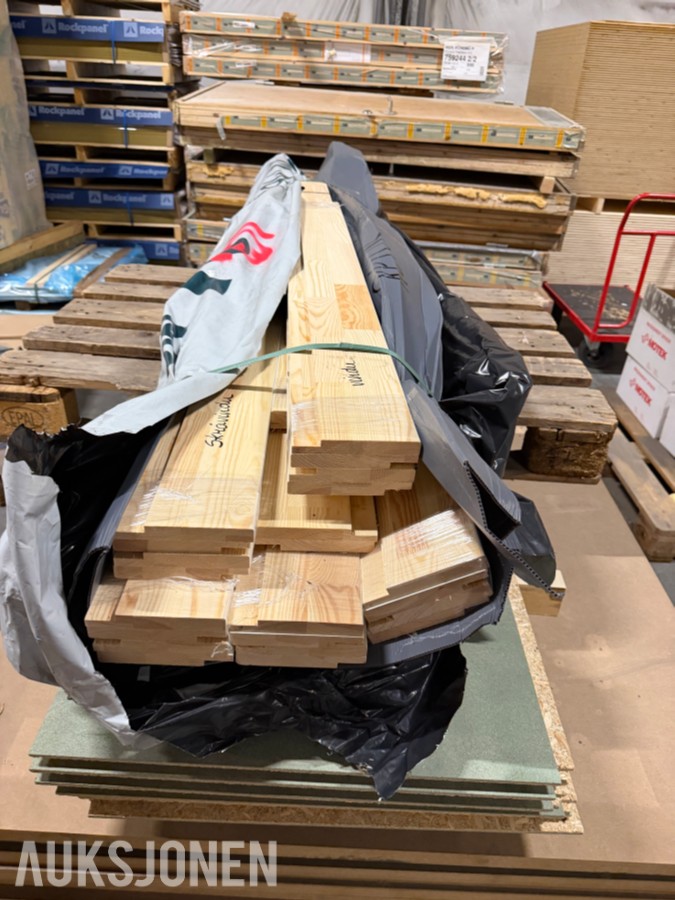 1 PAKKE FORINGER TIL VINDUER – CA. 12,5 CM BREDDE – HVIT