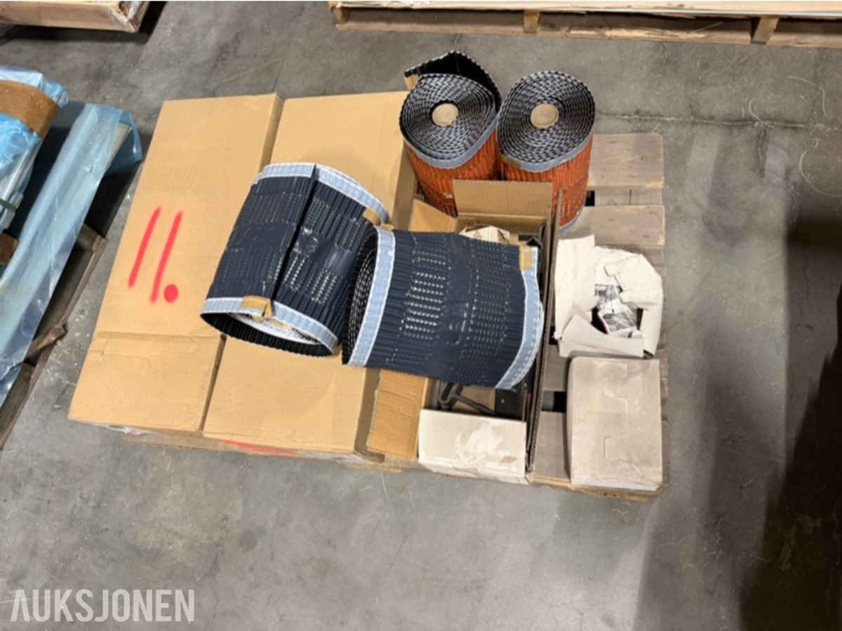 CA. 10–12 RULLER SKARPNES MØNE-/VALMBÅND MED TORVTAKSKROKER – UBRUKT