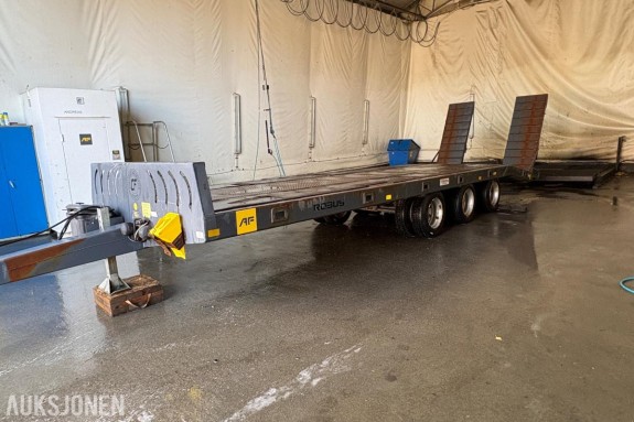 2017 Robus R 5850 maskinhenger, 27 420 kg totalvekt, 23 130 kg nyttelast