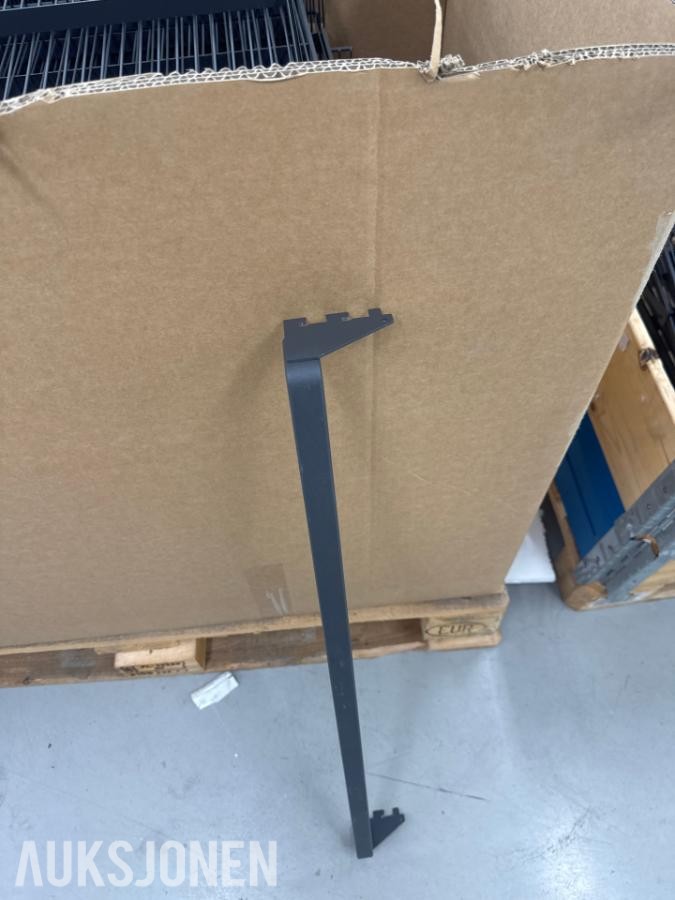 Komplett Wanzl butikkinnredning / hyllesystem – over 4 500 deler