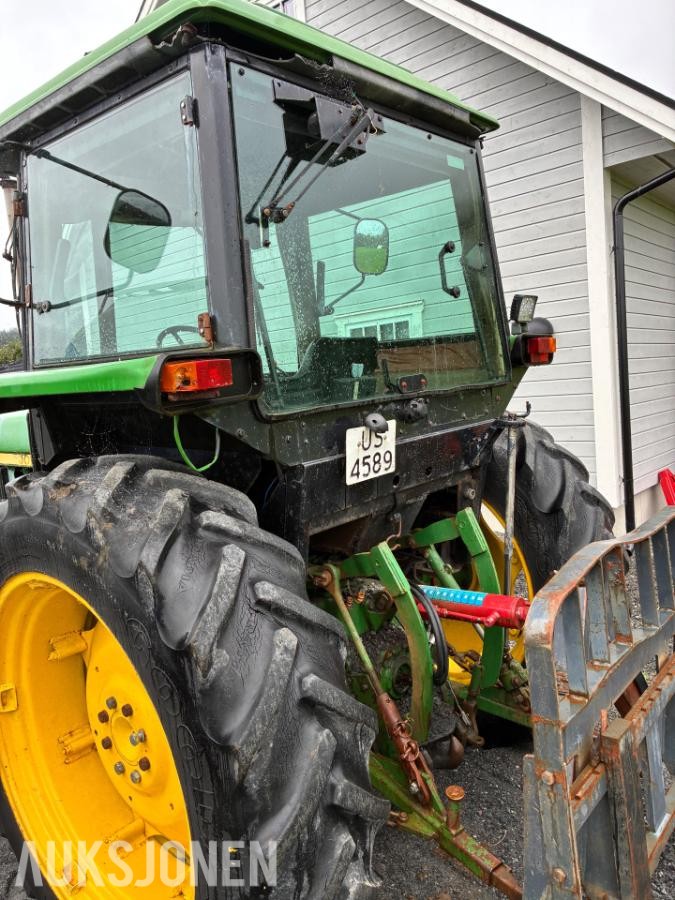 1982 John Deere 2040 SG2 traktor - MVA FRI