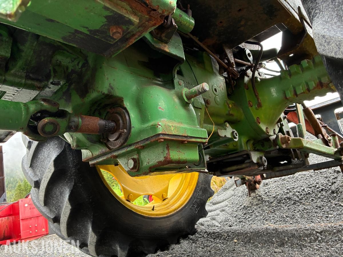 1982 John Deere 2040 SG2 traktor - MVA FRI