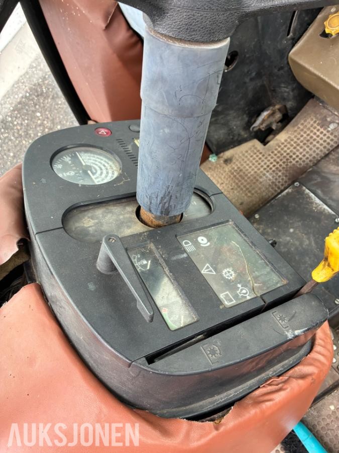1982 John Deere 2040 SG2 traktor - MVA FRI