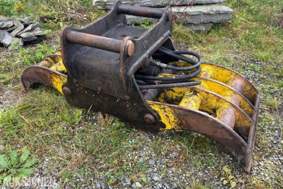 Engcon Steinklype - S60 - ca. 160 cm åpen posisjon