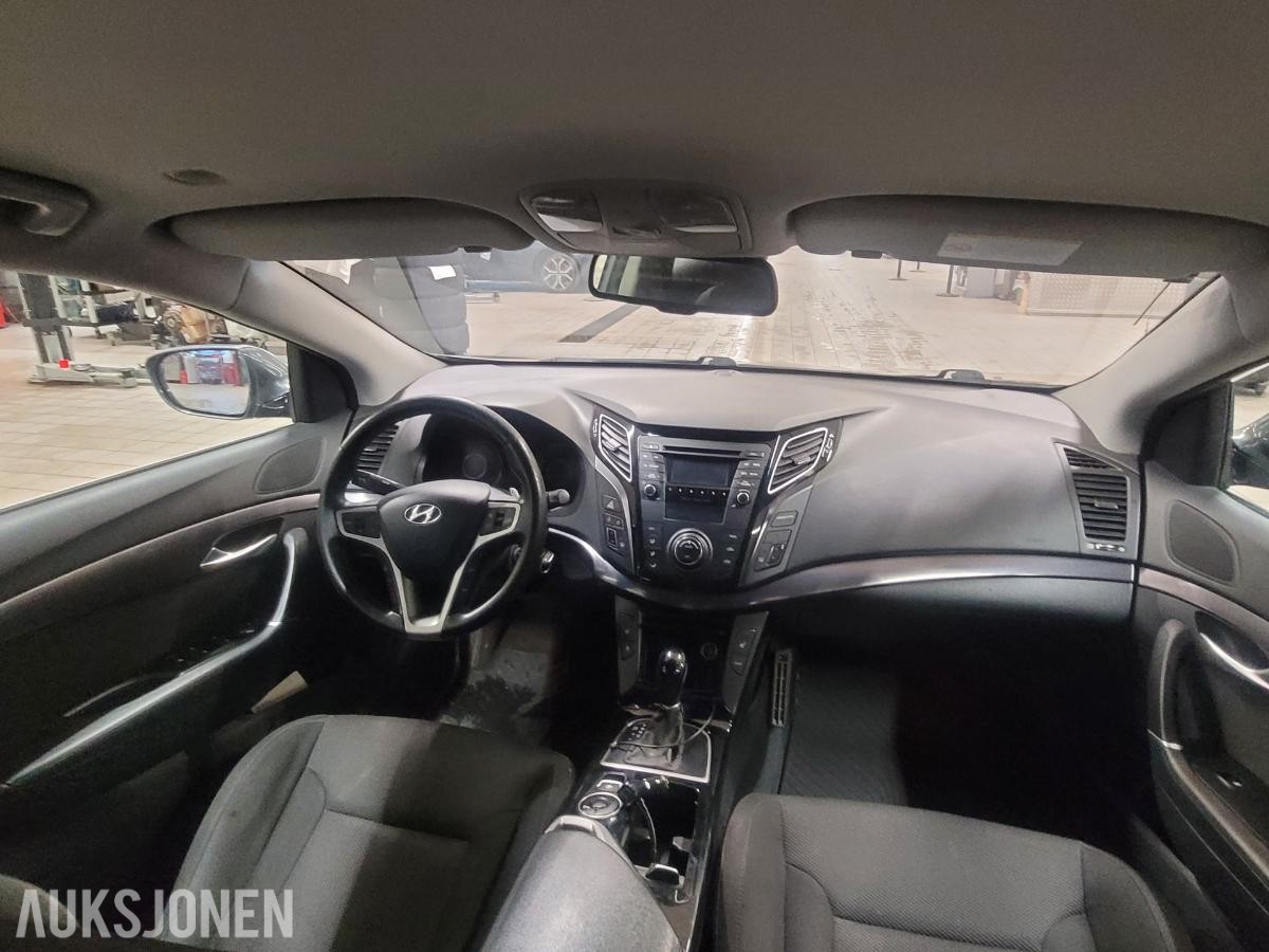 2012 Hyundai I40 1.7 diesel 136hk Automat, Cruisekontroll, Hengerfeste
