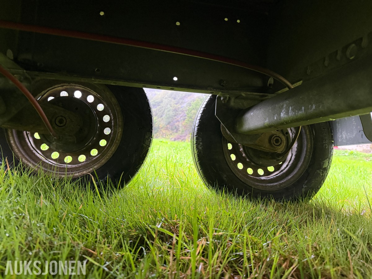 2015 GAUPEN D2030N 2000 KG TANDEMAKSEL AVTAKBARE LEMMER