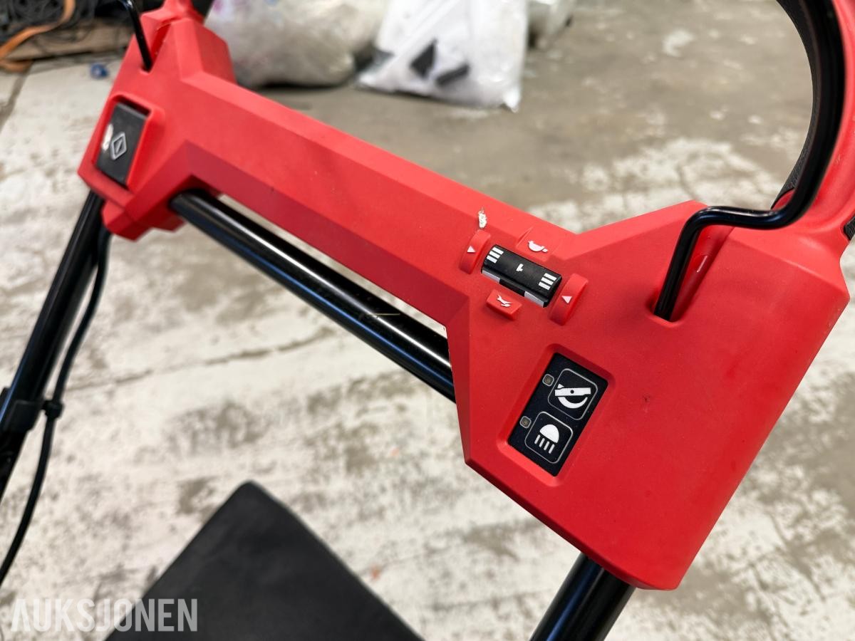 2024 Milwaukee M18 F2LM53 el. gressklipper m/oppsamler