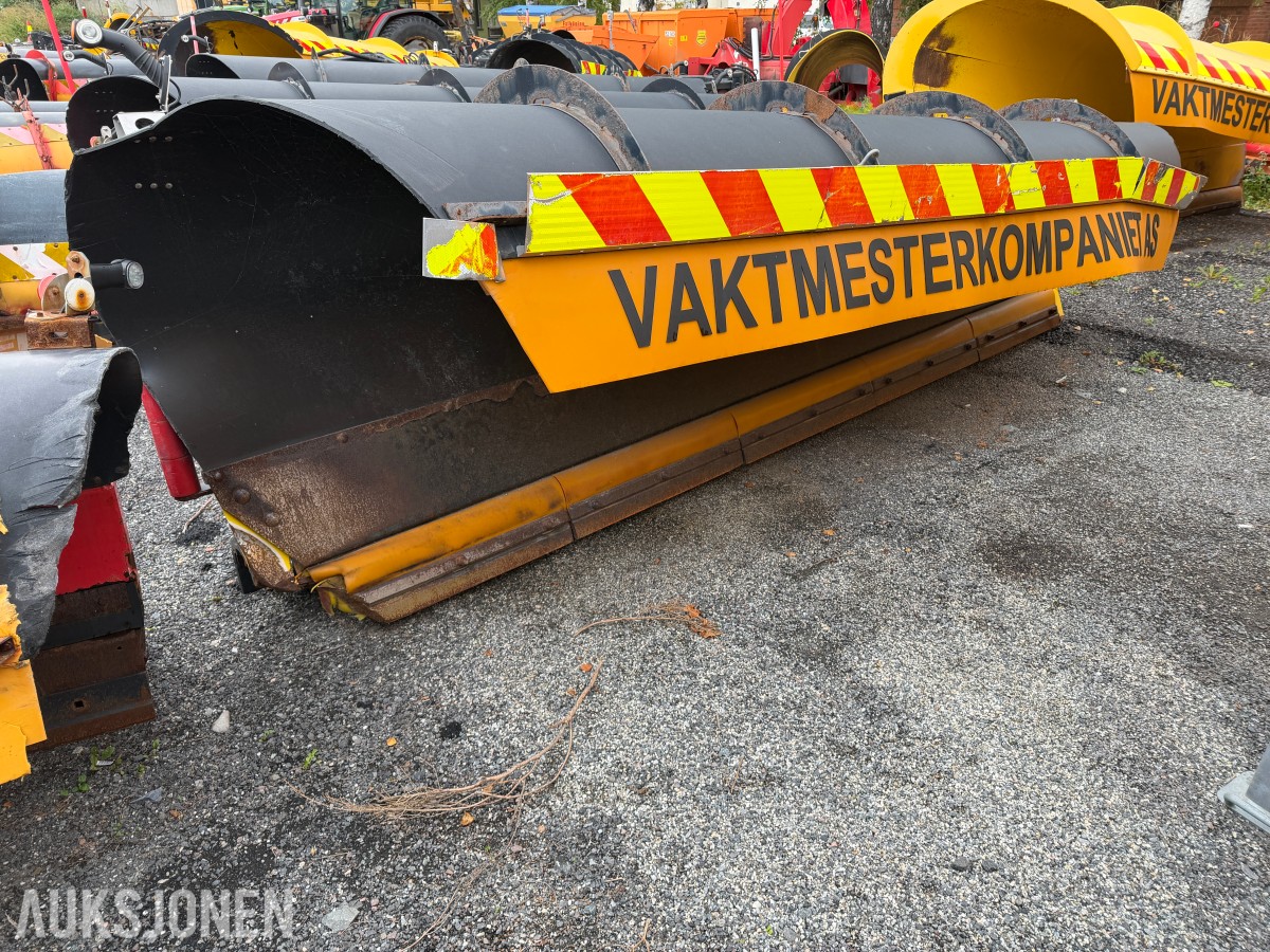 2021 ARCTIC AM 4000 HPD SVINGBAR PLOG