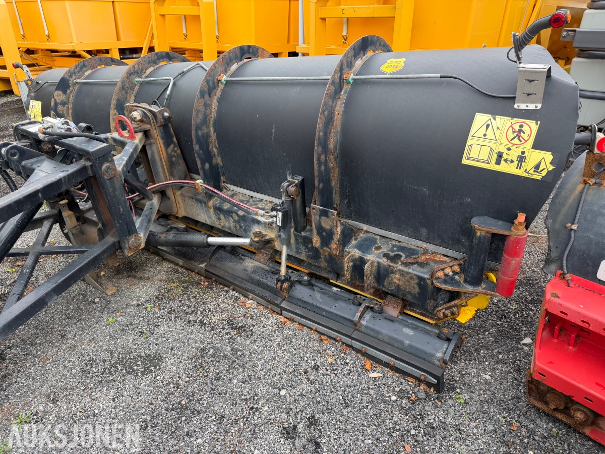 2021 ARCTIC AM 4000 HPD SVINGBAR PLOG