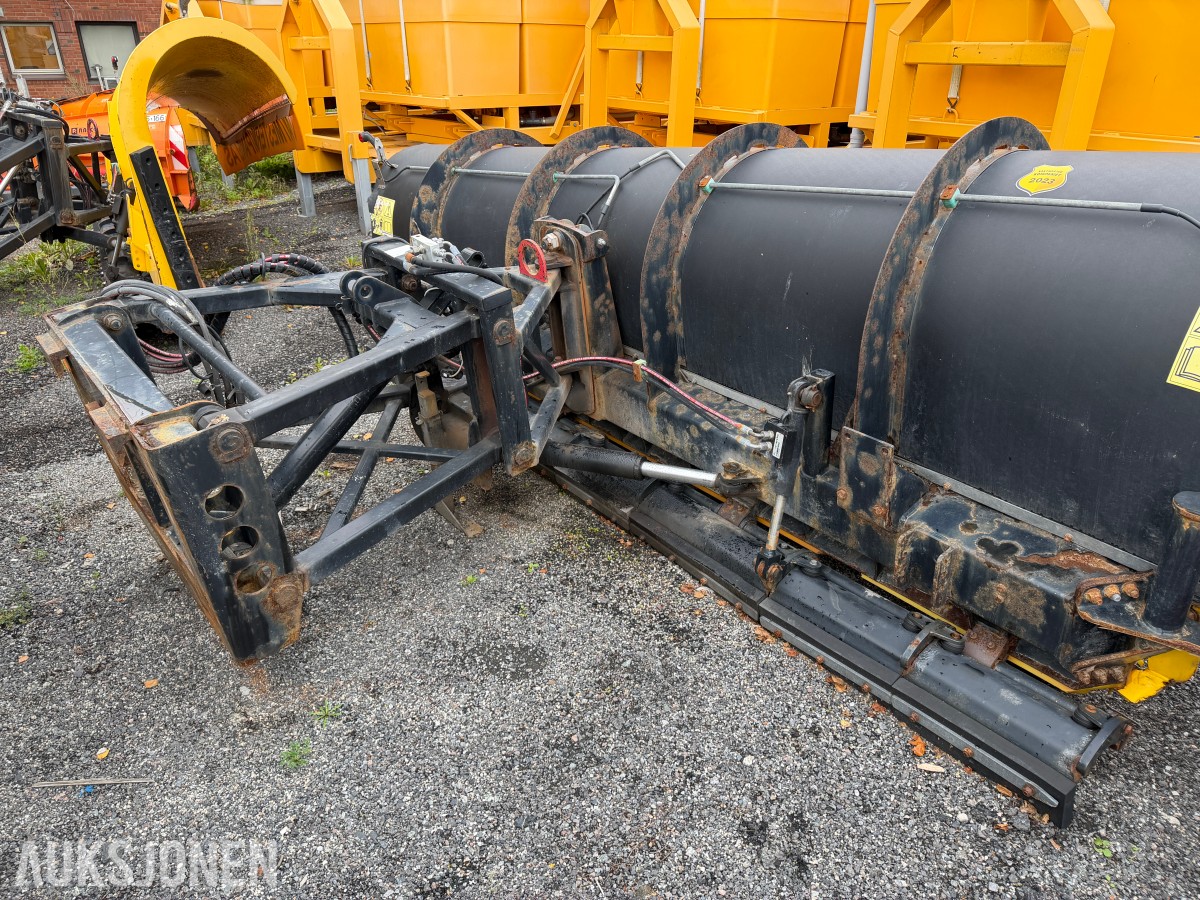 2021 ARCTIC AM 4000 HPD SVINGBAR PLOG