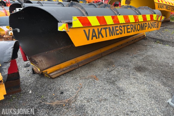 2021 ARCTIC AM 4000 HPD SVINGBAR PLOG