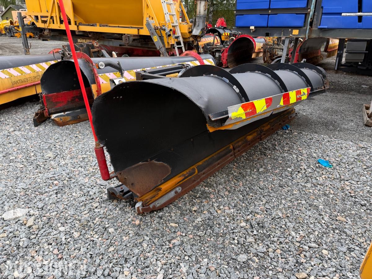 2021 ARCTIC AM 4000 HPD SNØPLOG M/HYDRAULISK SVING