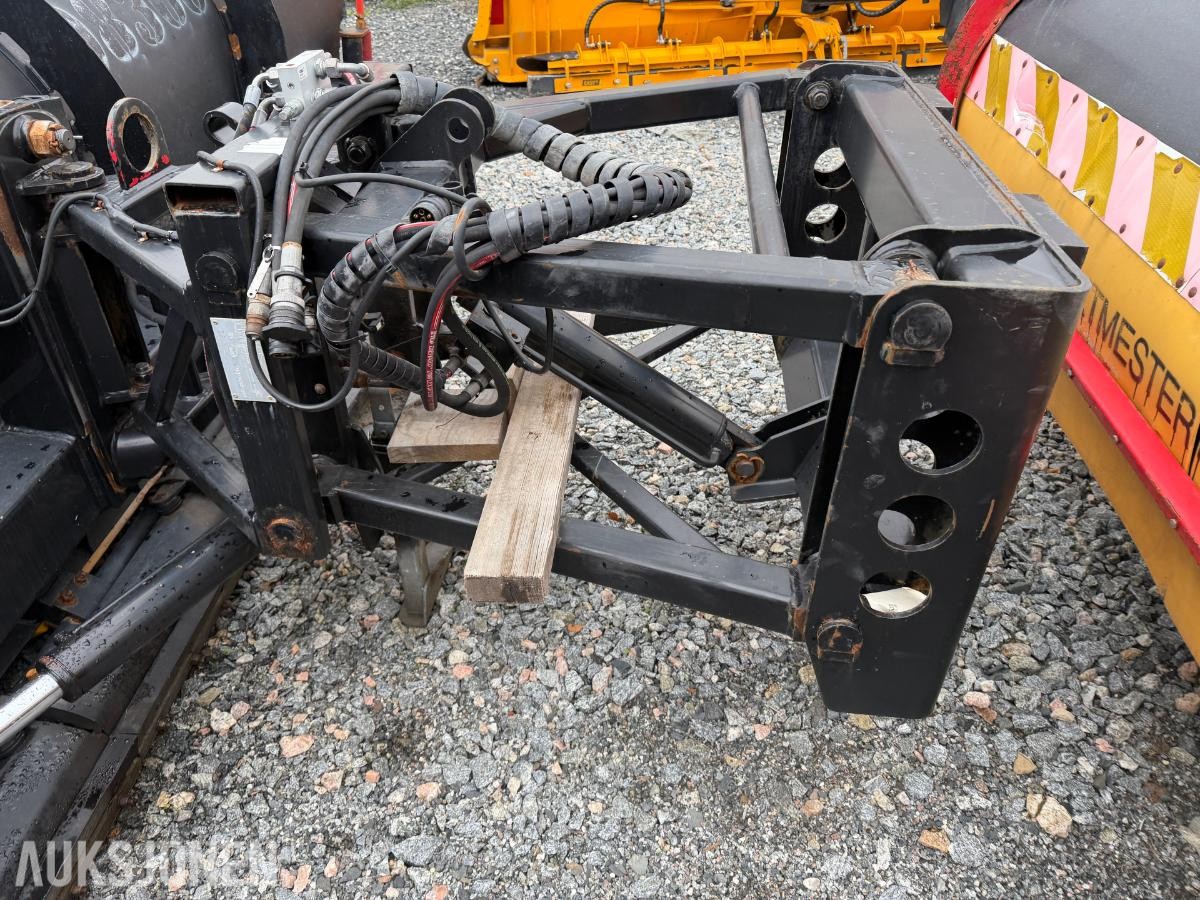 2021 ARCTIC AM 4000 HPD SNØPLOG M/HYDRAULISK SVING