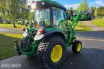 2019 John Deere 4066R traktor med 440 R lesseapparat-feiemaskin-skuffe-snøskjær-