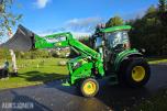 2019 John Deere 4066R traktor med 440 R lesseapparat-feiemaskin-skuffe-snøskjær-