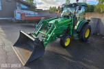 2019 John Deere 4066R traktor med 440 R lesseapparat-feiemaskin-skuffe-snøskjær-