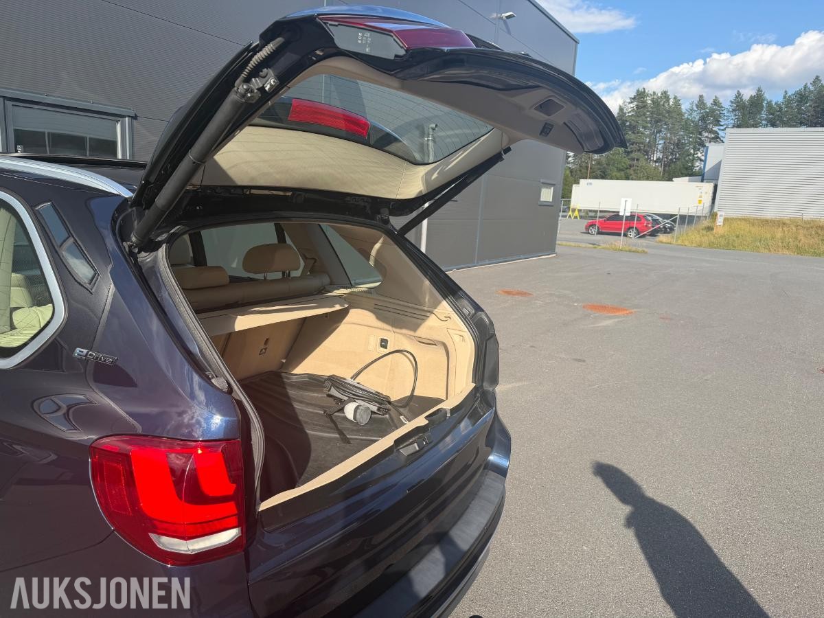 2017 BMW X5 XDRIVE40E NIGHTVISION HENGERFESTE HUD PANORAMA